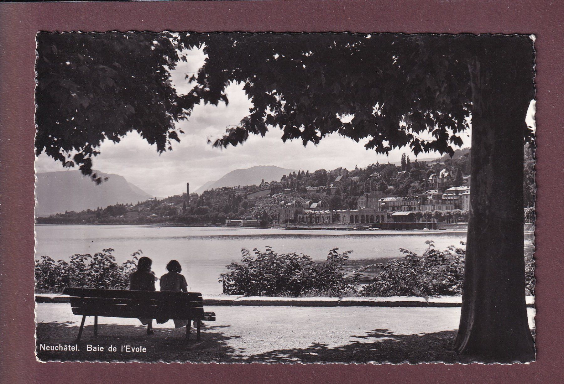 Cartoline postali: NEUCHÂTEL - Baie de l'Evole - 1941 – Usato da Pully venduto da nicecards