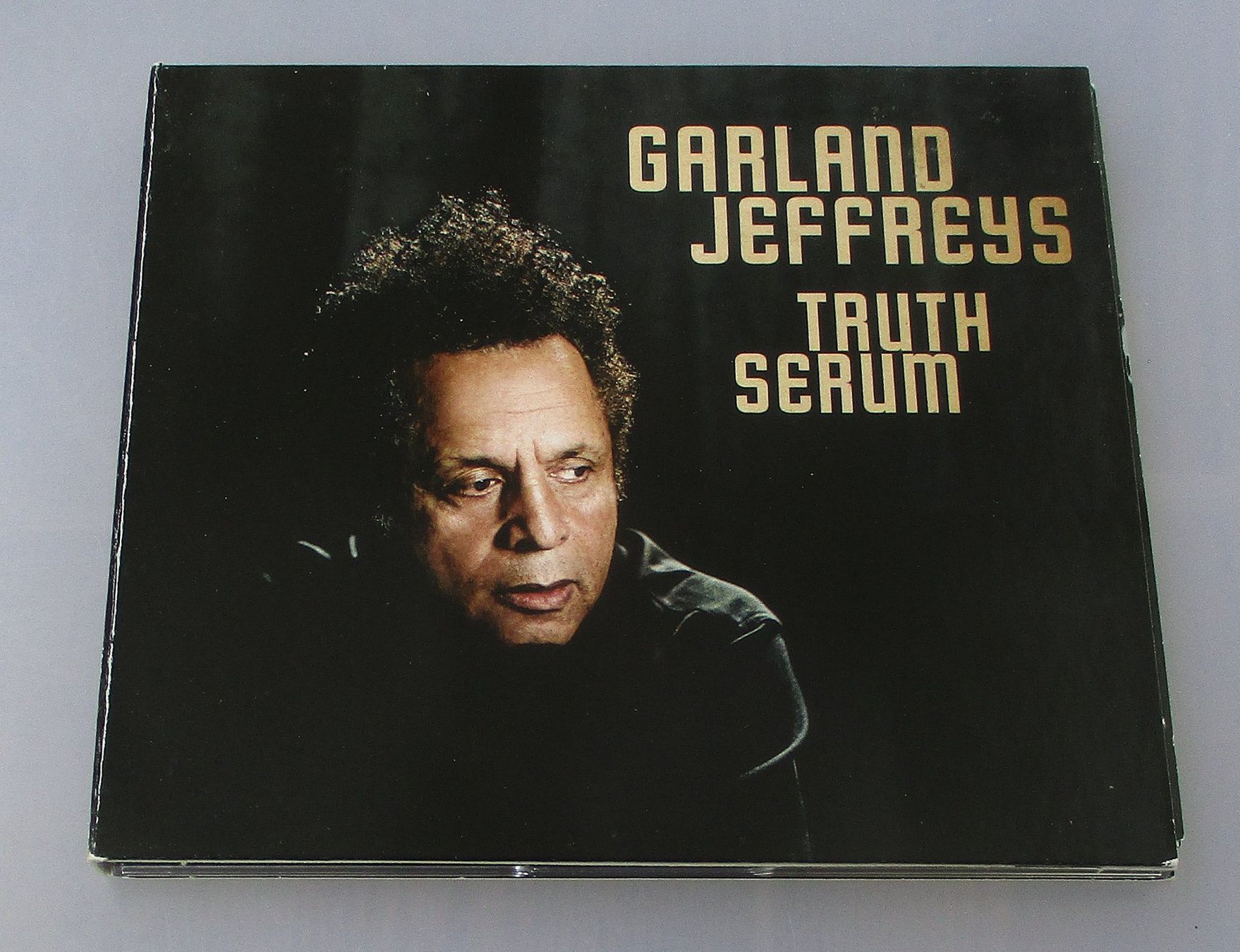 CDs: GARLAND JEFFREYS - Truth Serum – Gebraucht aus Wattwil von Muriel11