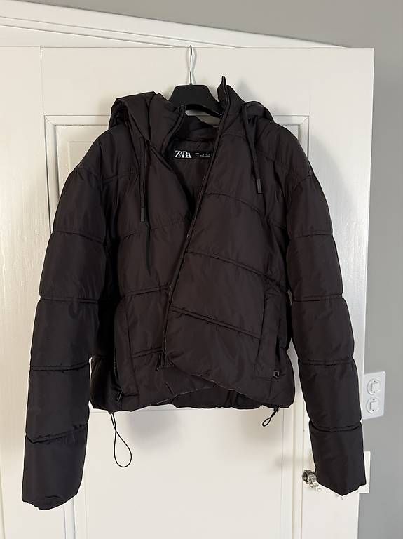 Jacken: Puffer Jacke – Gebraucht aus Allschwil von Babel2