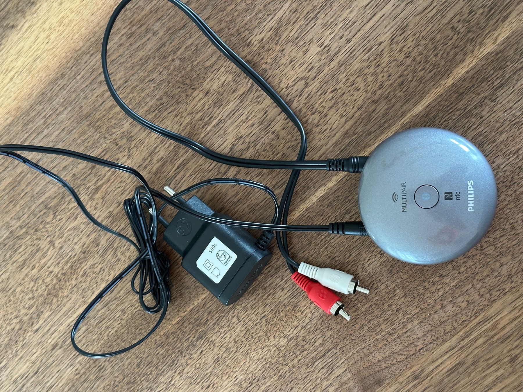 Philips Unità & Adattatore: Philips Bluetooth Adapter AEA2700/12 – Multipair & NFC – Usato da Cham venduto da Floeckli010 1