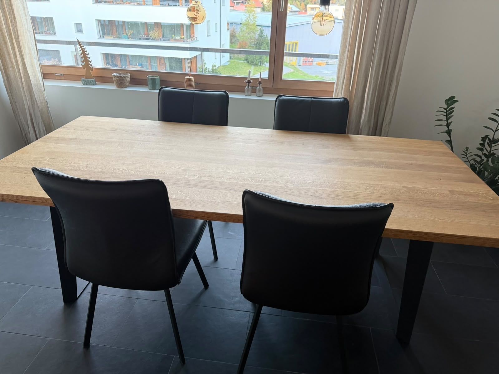 Tischset: Esstisch mit vier Stühle – Gebraucht aus Scuol von tam_rgt8 2