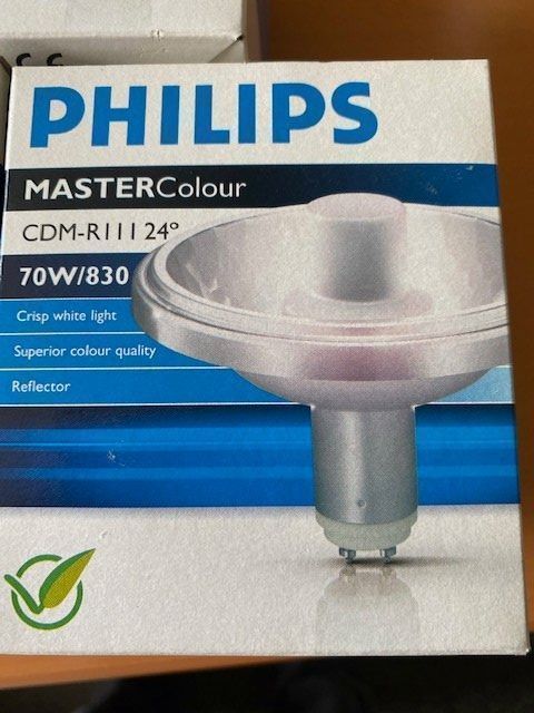 Philips Lampade: 3 Stk. Philips MASTERColour GX8.5 CDM-R111 Elite 70W – Usato da Mönthal venduto da Priphi 1