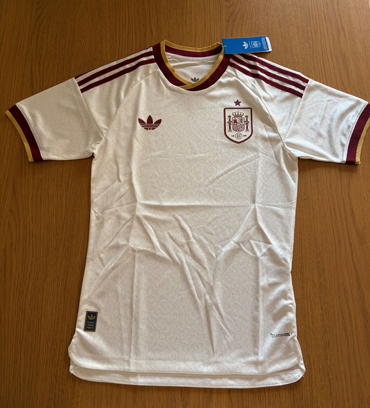 Adidas Leibchen & Hosen: Maillot Espagne 2026 taille S – Neu und originalverpackt aus Perly von Sam.crr
