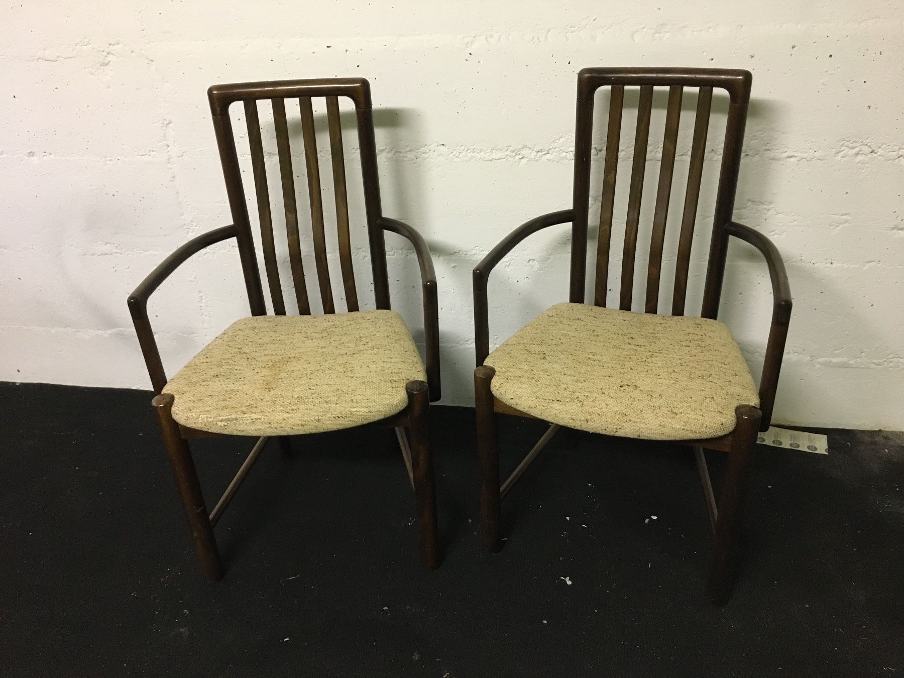 Stühle: Chaises Denmark – Gebraucht aus Vernier von Nacarate 2