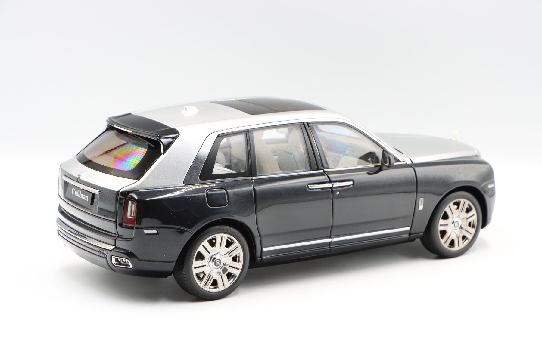 Rolls Royce Modellautos: Rolls Royce Cullinan 2018 1:18 Kengfai – Neu und originalverpackt aus Bühl b.Aarberg von modelldiecast 6