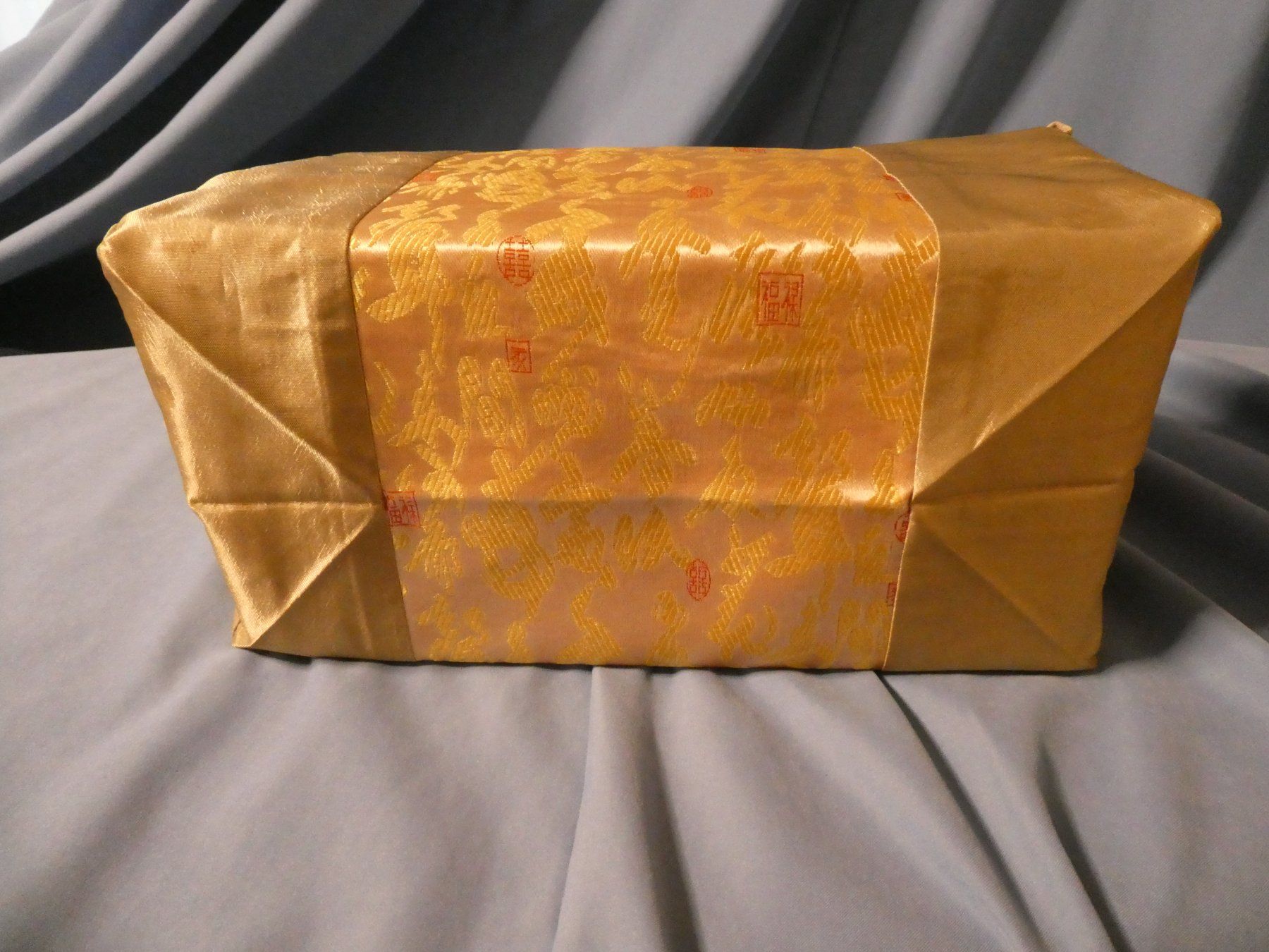 Tessuti: Kosmetik Box Überzug – Usato da Tann venduto da Charly65 3