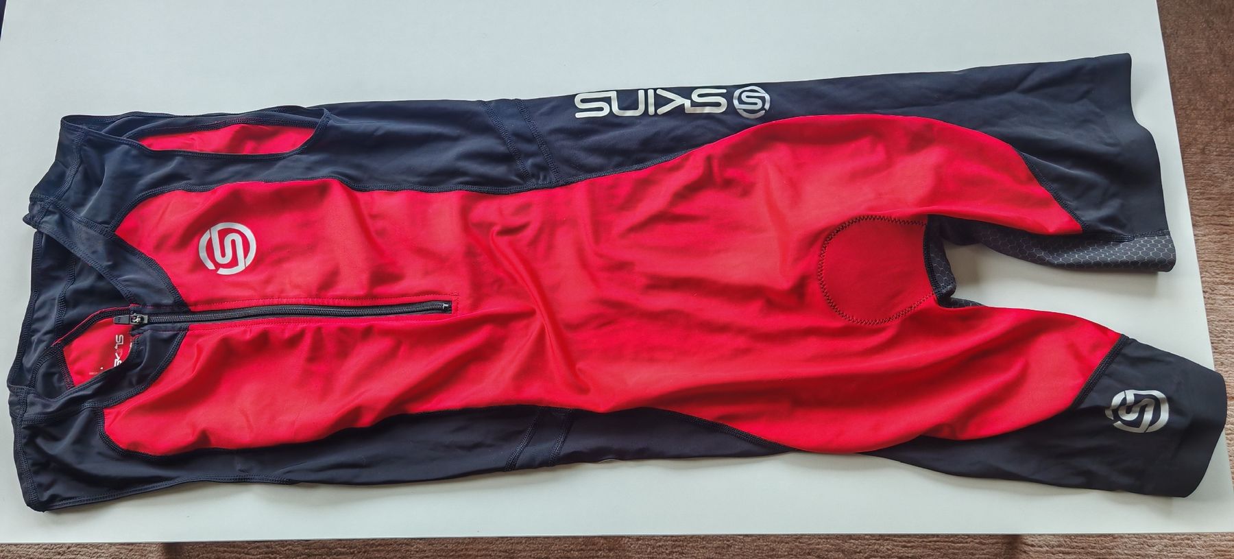 Skins Maillots de corps & Pantalons: Neuwertiger Skins Triathlon Anzug – Neuf (Voir description) à Gossau ZH par Andi63