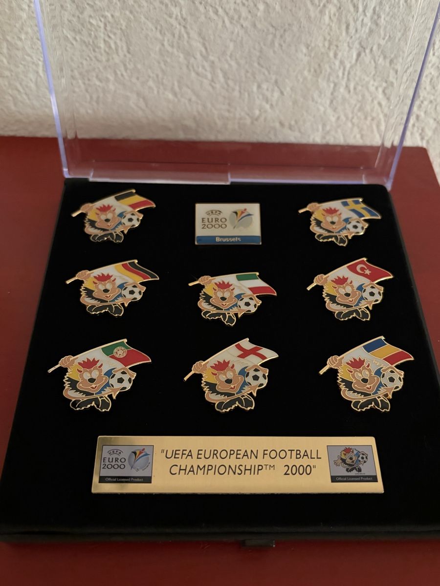 Fifa Plaketten & Abzeichen: Pins-Box EM 2000 Brüssel – Gebraucht aus Inkwil von RetrOhyeah_Schweiz