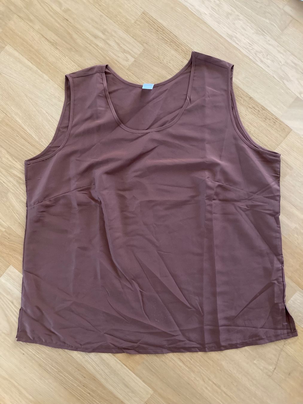 Camicette: Neue Träger-Bluse Gr. 48 braun – Nuovo (secondo la descrizione) da Frauenfeld venduto da manuburg