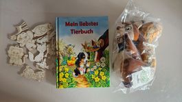 Tierbuch mit Holzanhängern und Stofftier