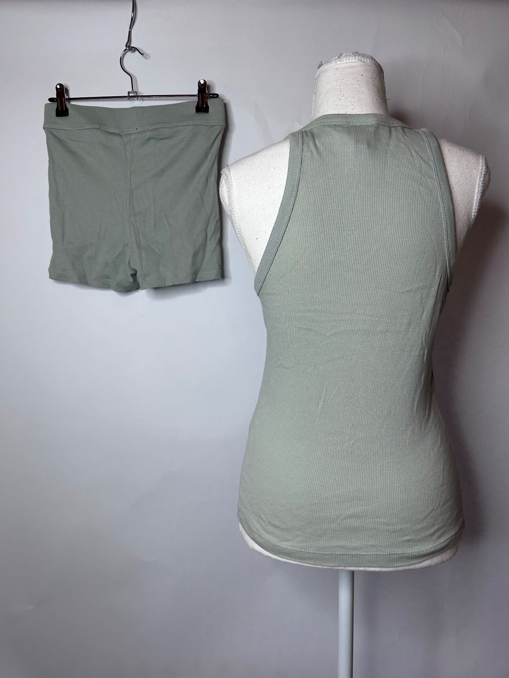 H&M Kleiderpakete: H&M Top und Shorts Set – Gebraucht aus St. Gallen von look-twice 2