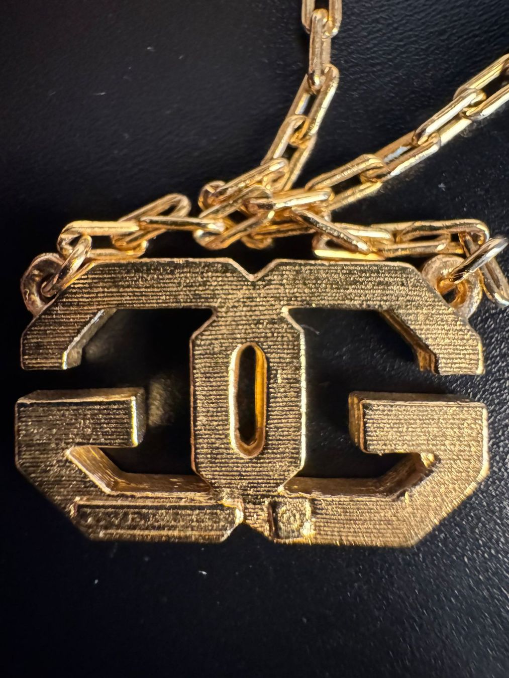 Givenchy Catenine: GIVENCHY Halskette / Necklace Goldfarben – Usato da Winterthur venduto da Dejv 2