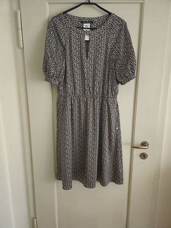 
PennyBlack Kleid, Gr. 38/40
PennyBlack Kleid, Gr. 38/40