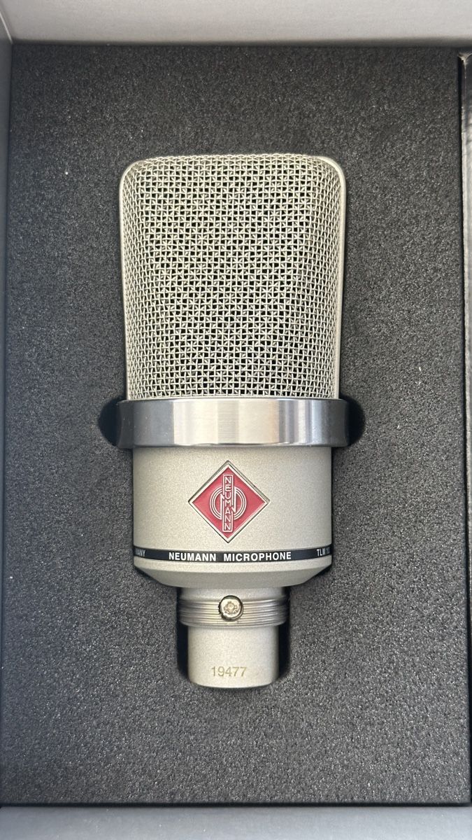 Neumann Microfoni: Neumann TLM 102 Studio Set + Original EA 4 Spinne + Box – Usato da Niederlenz venduto da CHAUsHypeWorld