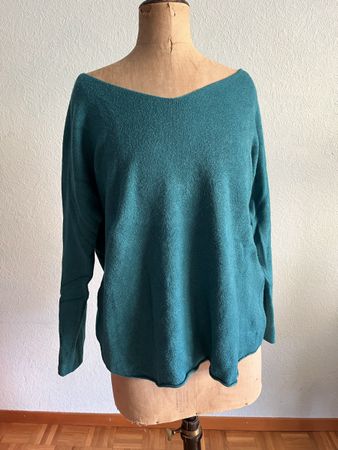 Pull turquoise en V 