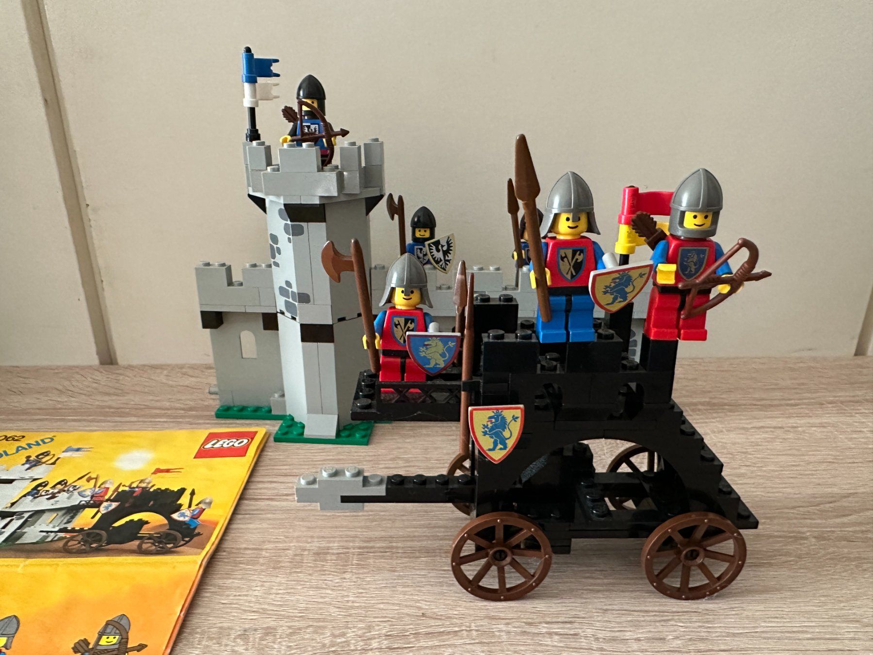 Lego Kit di costruzioni: LEGO Ritter 6062 Battering Ram – Usato da Basel venduto da Don-Angel 5