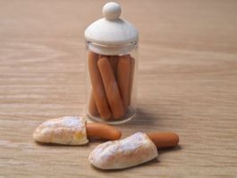 Hotdog mit Wienerli im Glas, Handgemacht