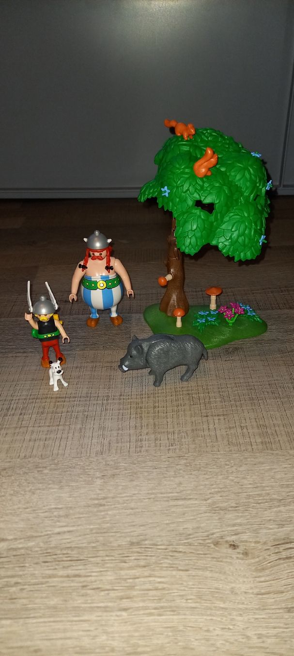 Playmobil Giocattoli: Asterix und Obelix mit Sau und kippbarem Baum – Usato da Herisau venduto da frp_b5zm