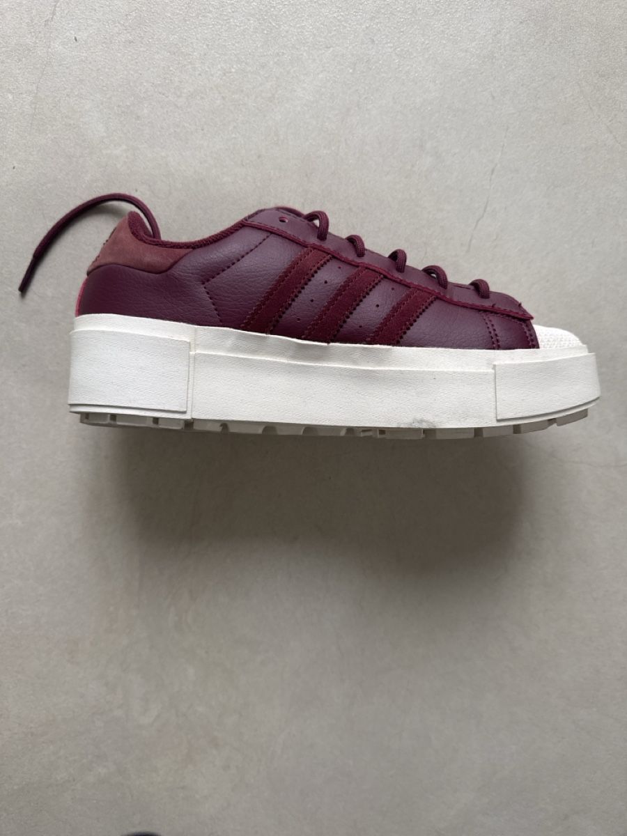 Adidas Damenschuhe: Adidas superstar Gr. 37 1/3 – Gebraucht aus Uttwil von rat_7sh2