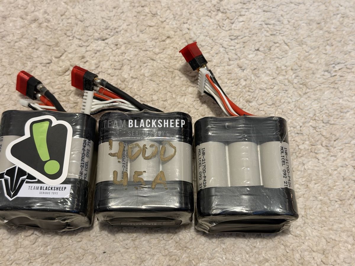Accus, Chargeurs & Blocs d'alimentation: LiIon 6C Akkus  – D'occasion à Schlieren par der_nedy 1