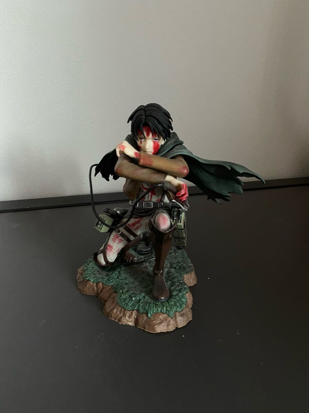 Statuette: Figurine Levi (SNK) – Usato da St-Blaise venduto da Windy2 1