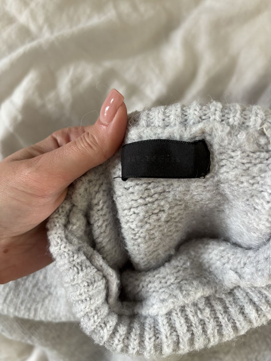 Maglioni & Felpe: Cosy grey sweater  – Usato da Hombrechtikon venduto da zeb_h87q 1