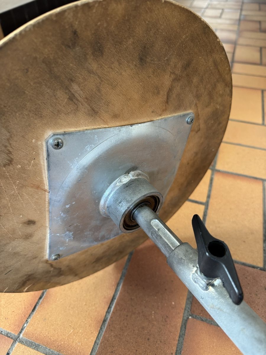 Hocker: Einfacher Hocker – Gebraucht aus Winterthur von epa17 3