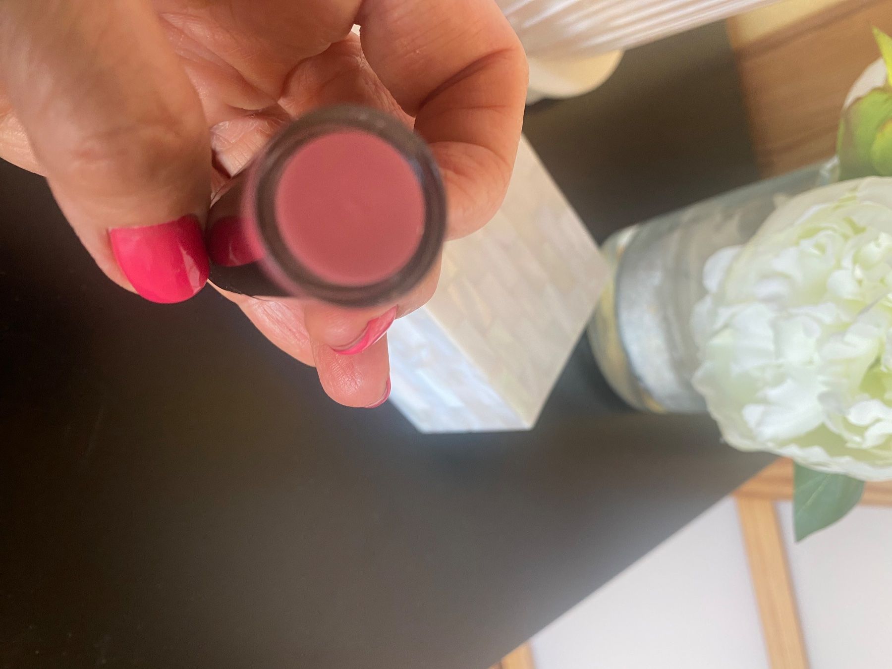 Make-up: Make up Revolution Mat Lipstick – Usato da Belmont-sur-Lausanne venduto da chu_vxf5 1