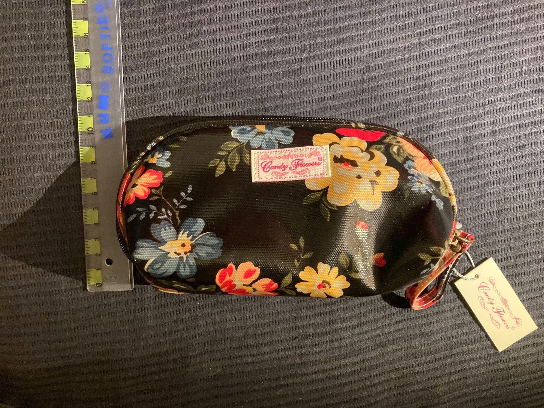 Custodie per cosmetici: Necessaire – Usato da Bern venduto da NAJAW85 4