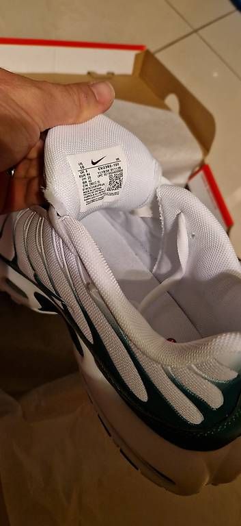 Herrenschuhe: Nike TN Lacoste blanche & verte – Neu und originalverpackt aus Thônex von fbattiaz 3