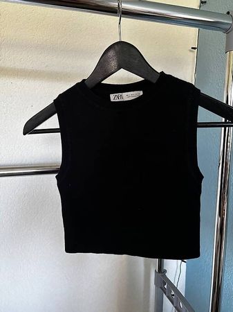 Top ZARA
