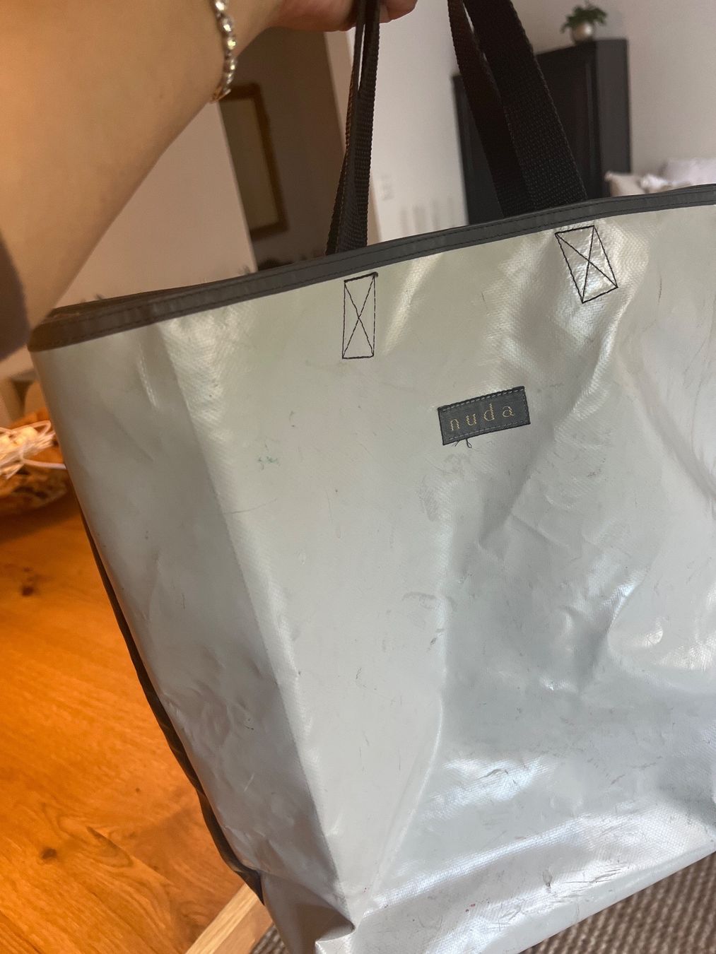 Borse da donna: Tasche, Tragtasche NUDA – Usato da Fällanden venduto da Caramel7 5