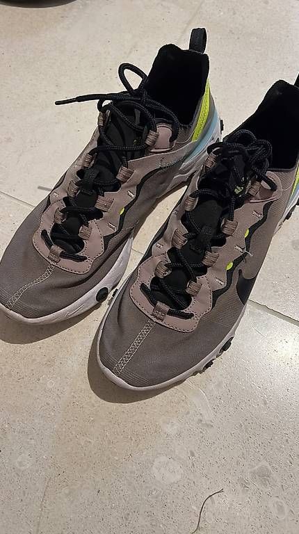 Chaussures hommes: Nike Sneaker Grösse 42.5 – D'occasion à Maur par Franzifisch 1