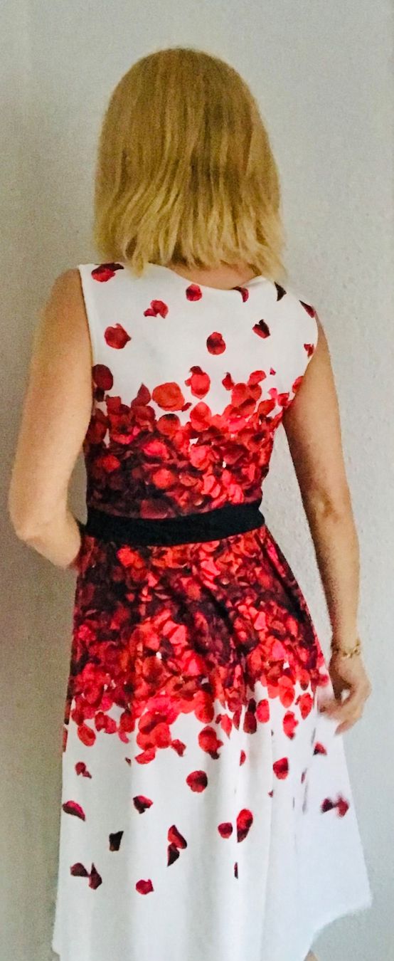 Anna Field Vestiti: Sommerliches Kleid mit Rosenmuster – Nuovo (secondo la descrizione) da Zürich venduto da KEEPINSPIRED 4