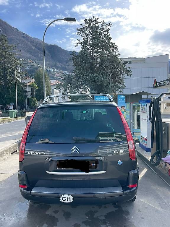 Citroën Automobili: Citroen c8, (2.0HDI)cambio automatico – Usato da giubiasco venduto da gigi082 1