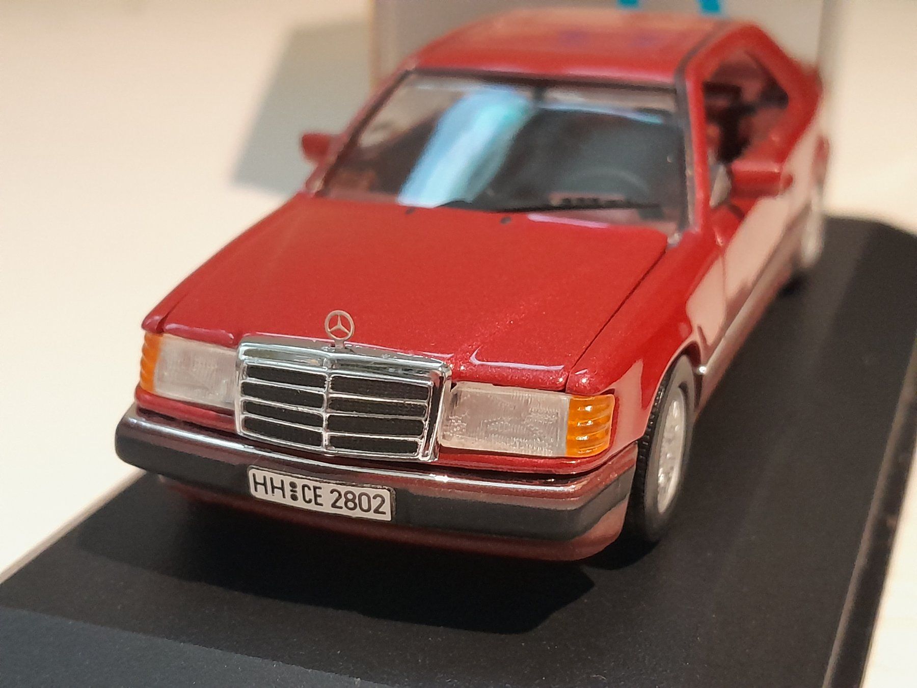 Minichamps Mercedes Benz 300 CE Cabrio | Kaufen auf