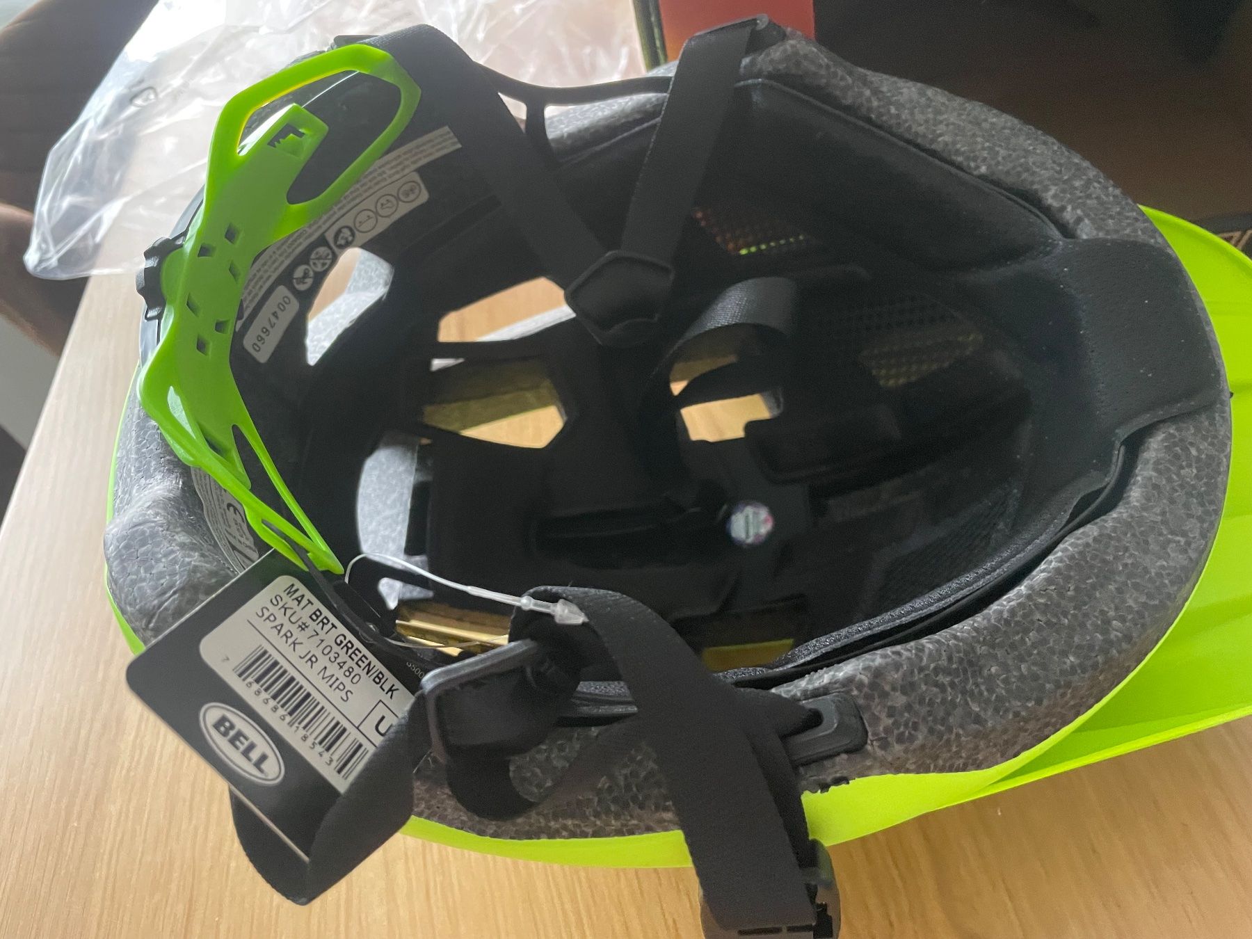 Bell Caschi: Bell Kids Velohelm Helm – Nuovo (secondo la descrizione) da Flüelen venduto da AU10 2