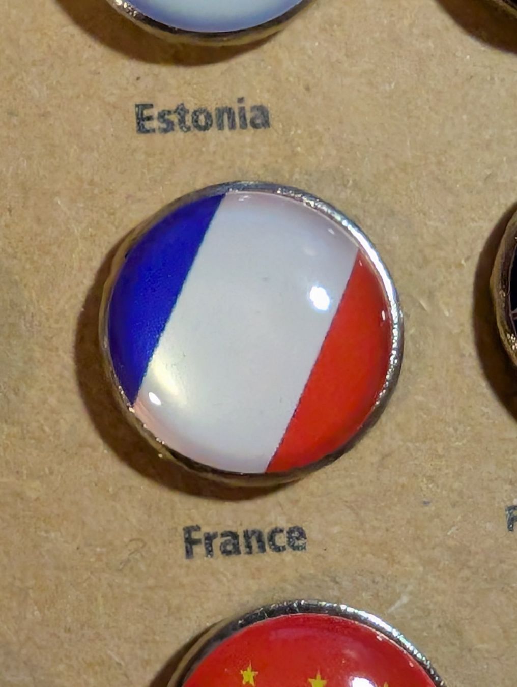 Plaketten & Abzeichen: Ansteckpin LW: Länderwappen – Gebraucht aus Oppligen von Pin-Fall-Shop