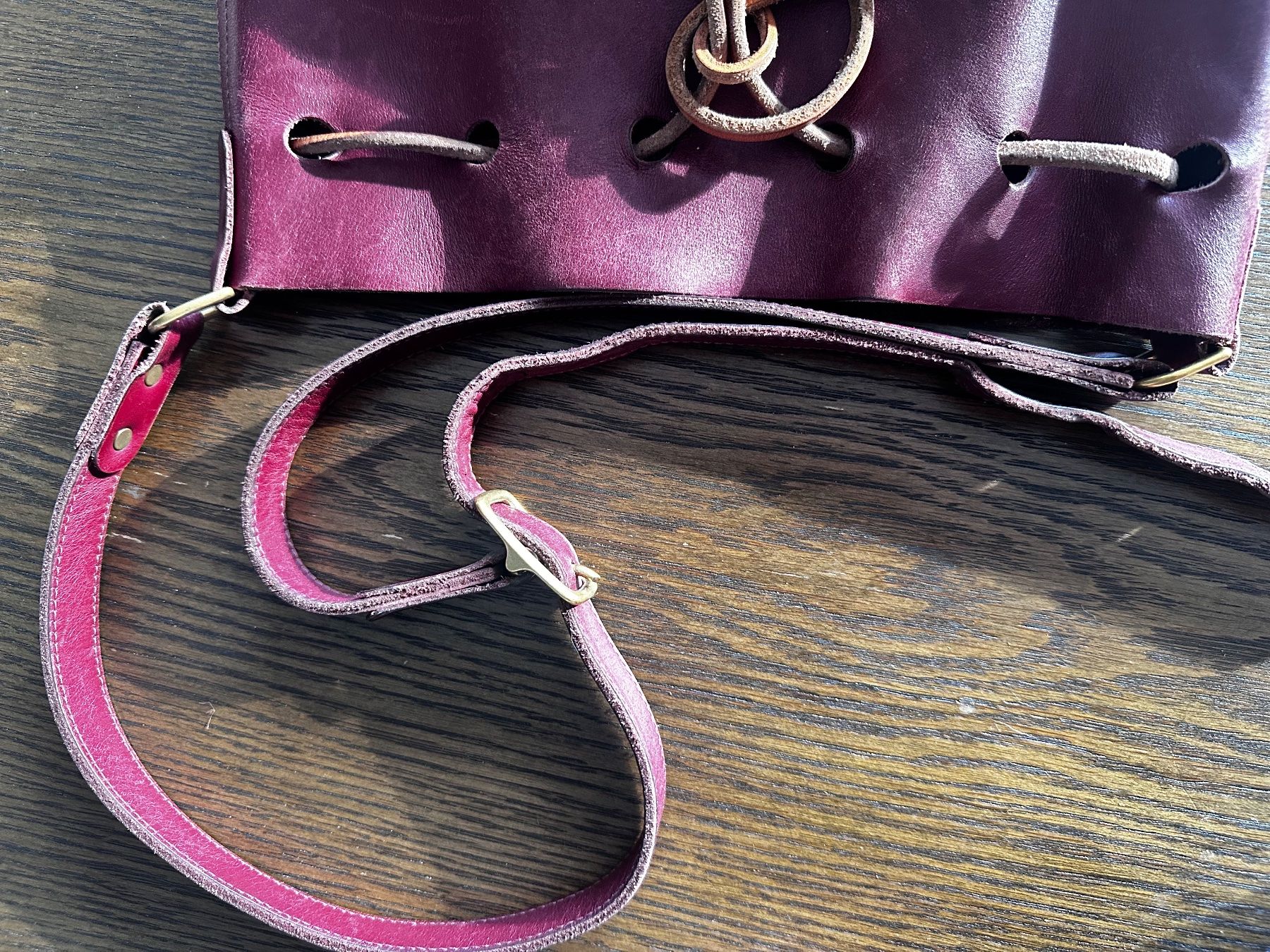 Sacs femmes: VINTAGE BORDEAUX-BRAUNFARBENE LEDERTASCHE – D'occasion à Haldenstein par enie123 6