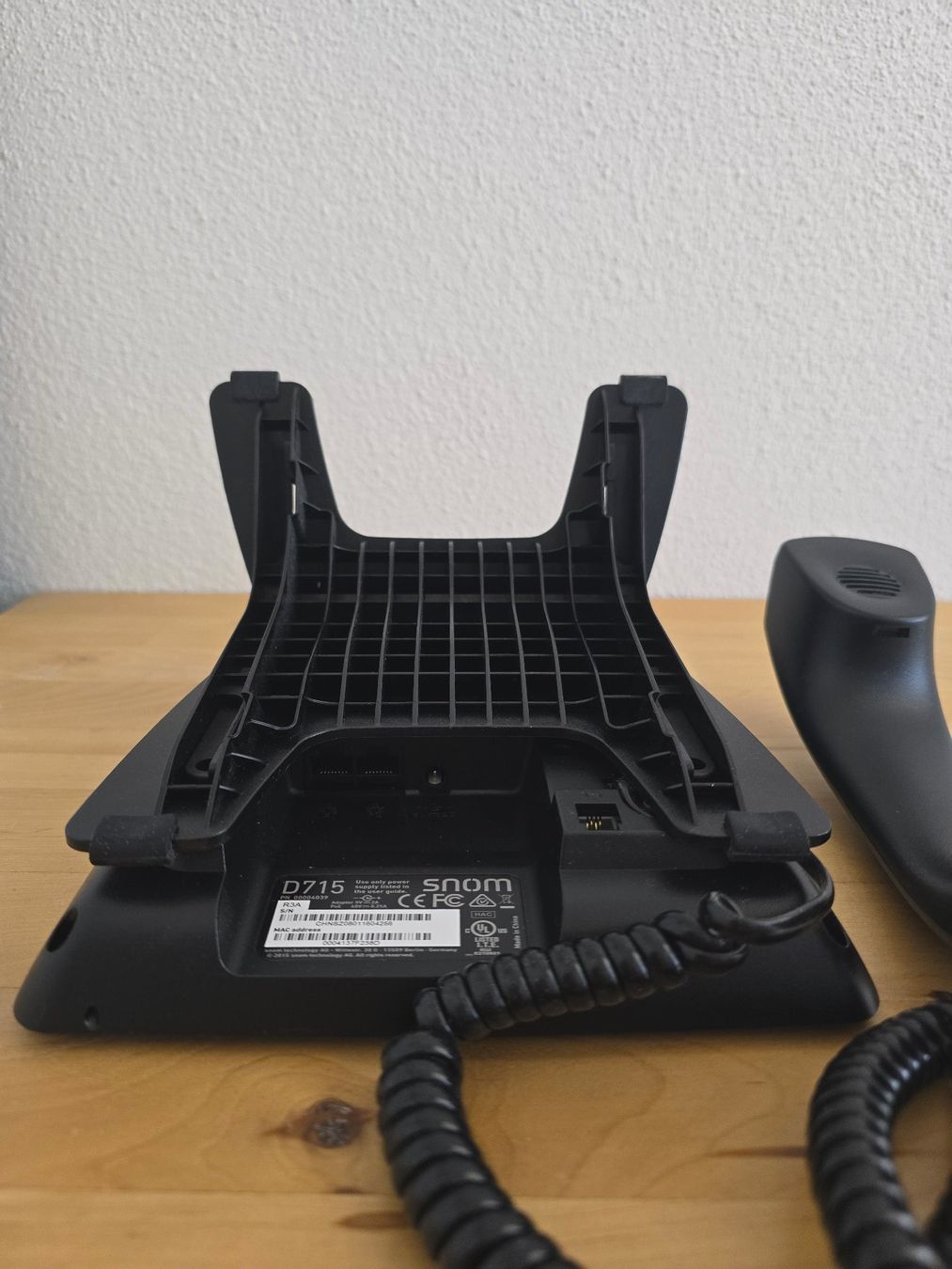 Snom Telefoni: VoIP Telefon SNOM D715, PoE, Gbit-Switch, USB – Usato da Aadorf venduto da Dcand 3