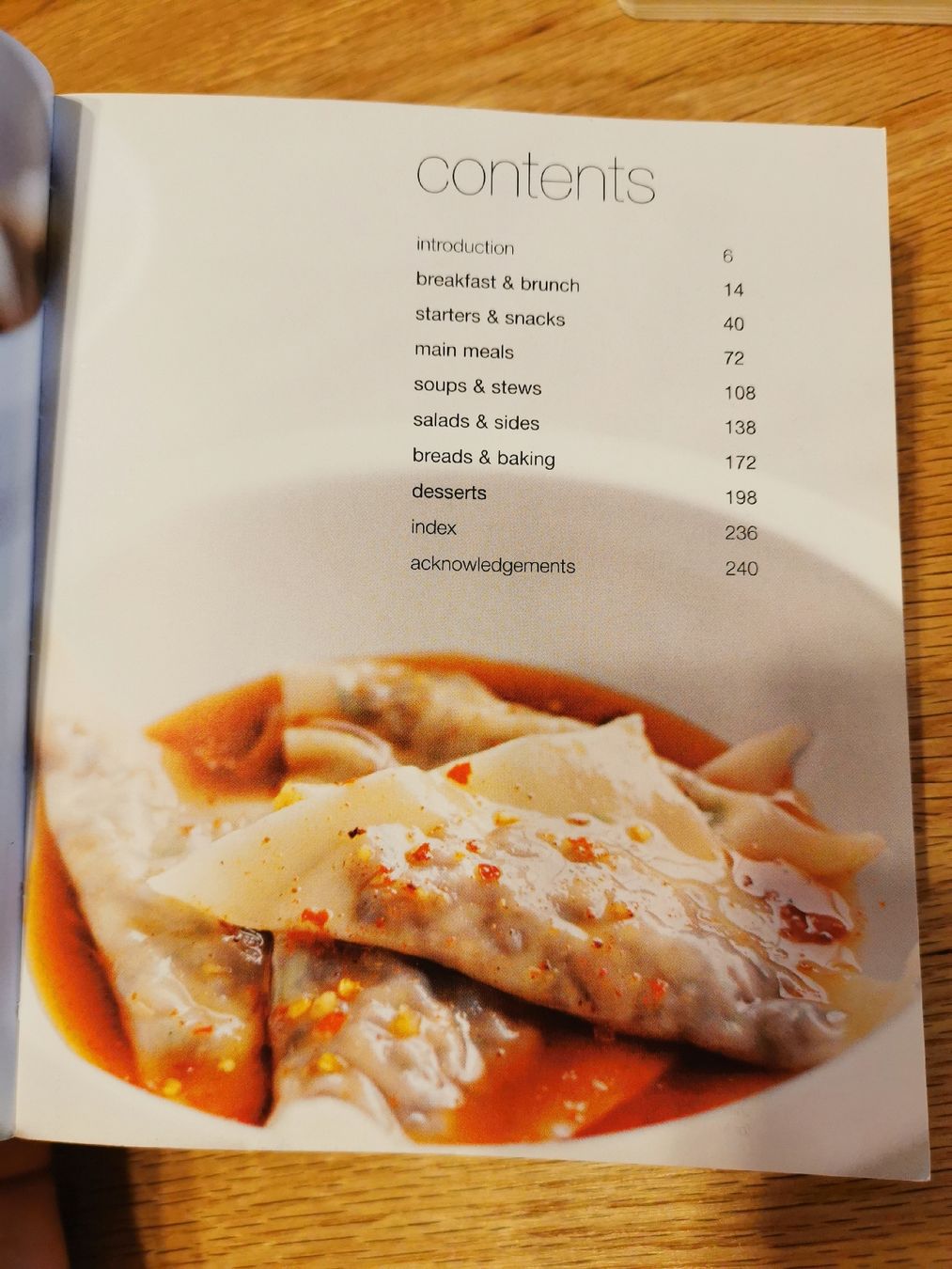 Libri: Vegetarisches Kochbuch "200 Veggie Feasts" Englisch – Usato da Liebefeld venduto da ph9284 1