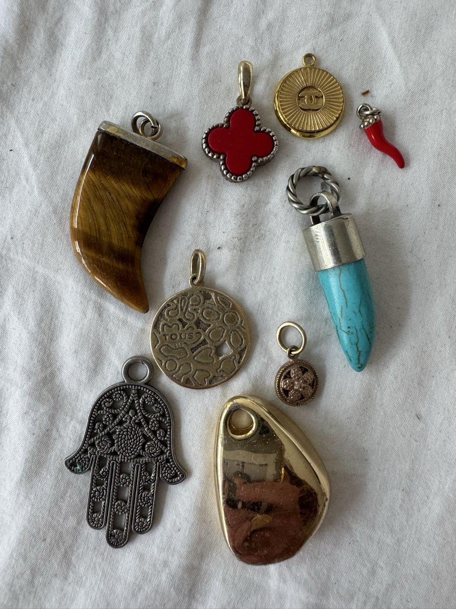Ciondoli: pendentifs divers - Collection d'été originale! – Usato da Genève venduto da lejardindesvetements