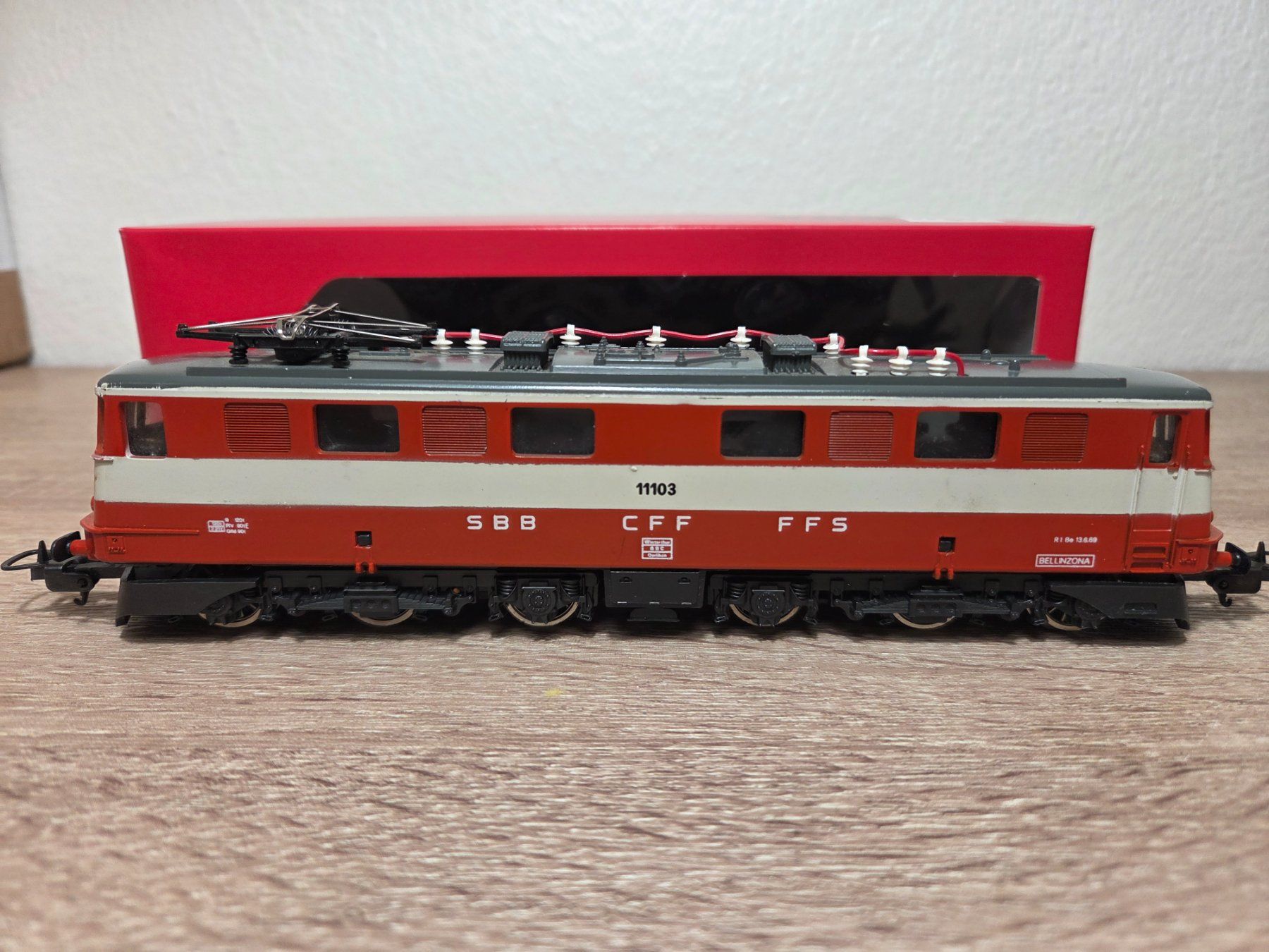Lima Modellini di ferrovie: Lima 11103 E-Lok SBB H0 – Usato da St-Aubin-Sauges venduto da Lo_Go