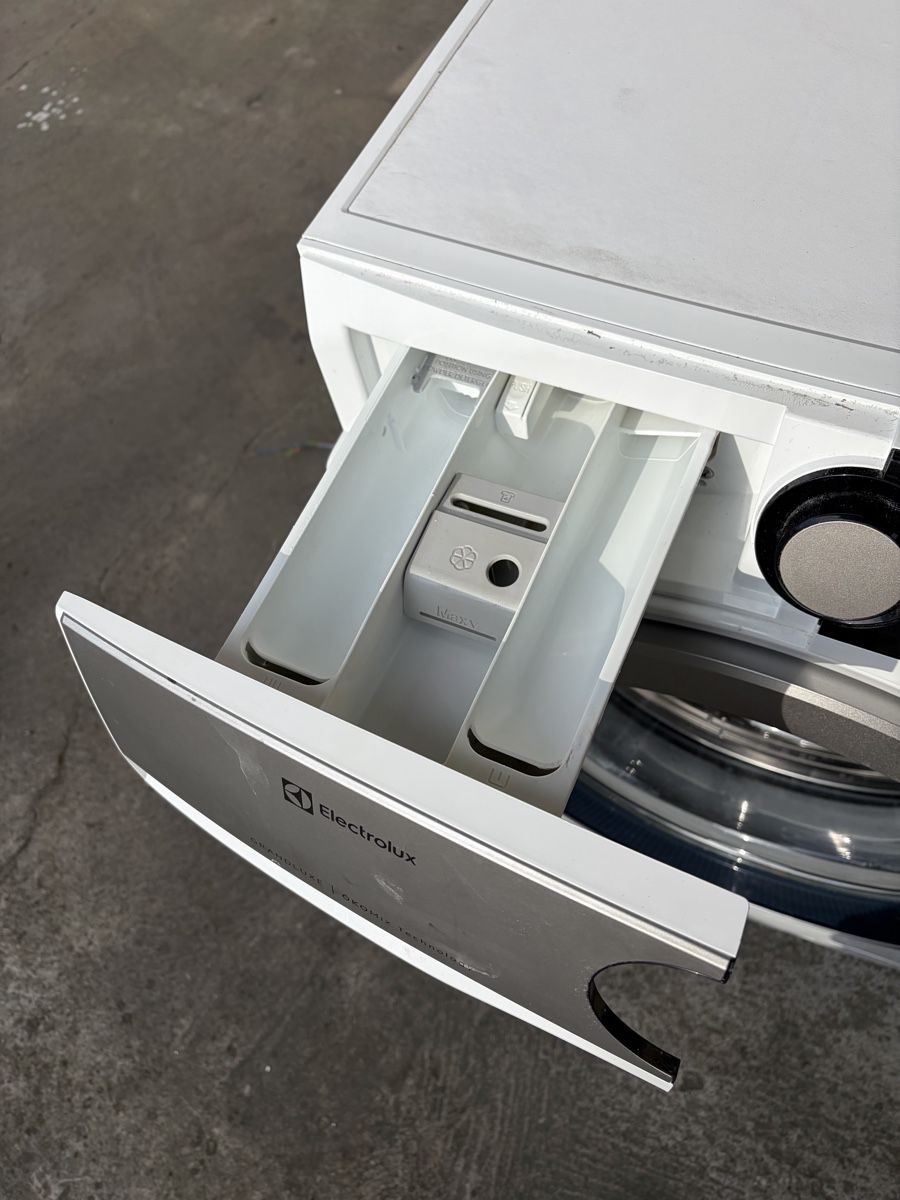 Electrolux Machines à laver: Waschmaschine Electrolux Schnäppchen  – D'occasion à Andwil TG par sirknollte 1