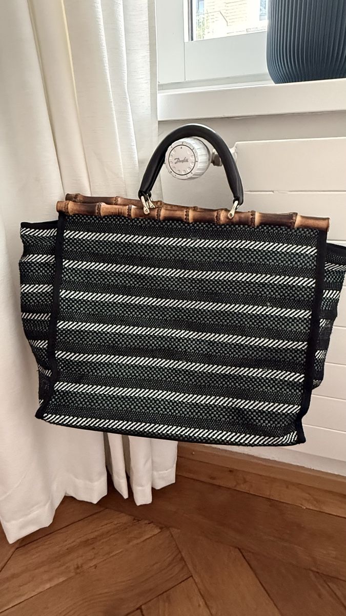 Borse: Zara Shopper mit Bambus Griff – Usato da Schaffhausen venduto da melanieisa