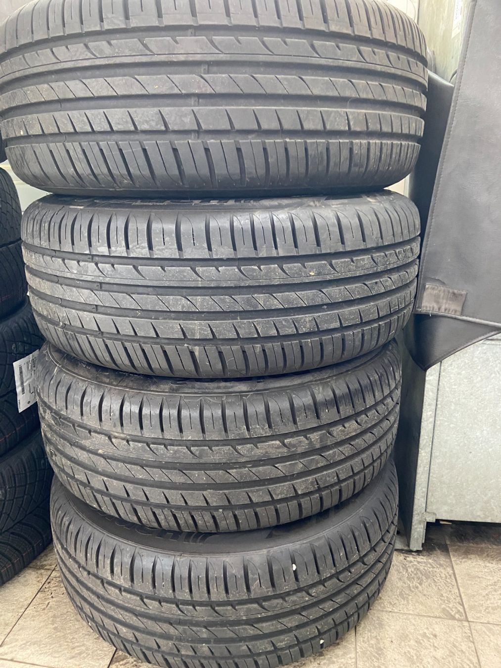 BMW Pneumatici & Ruote complete: BMW Sommerradsatz 7er E38 – Usato da Appenzell venduto da Sefaag 7