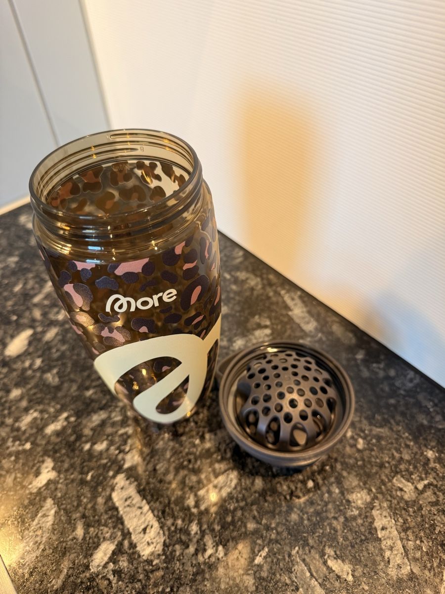 Borracce & Thermos: More Nutrition Shaker Romi x Emma Leo – Nuovo (secondo la descrizione) da Perlen venduto da weisse_blume123 1