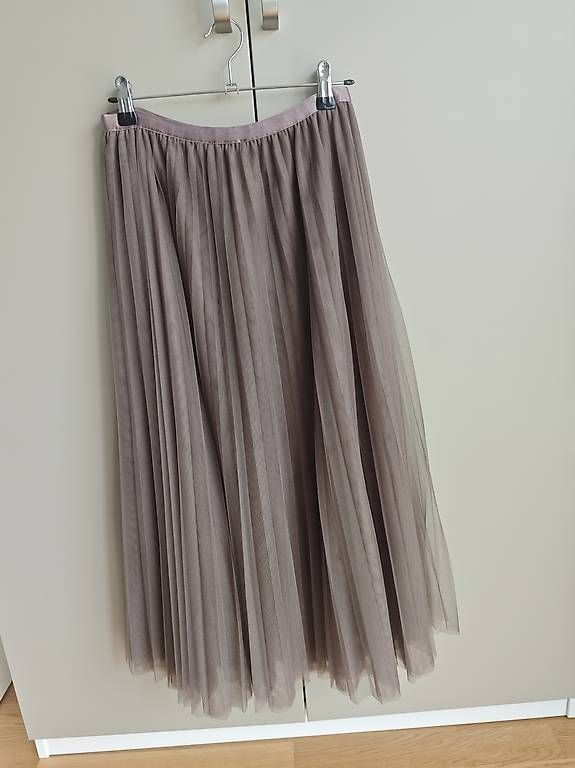 Gonne: Plissierter Midi Rock Reserved Gr. 38 – Usato da Bern venduto da jug_l8tl 2