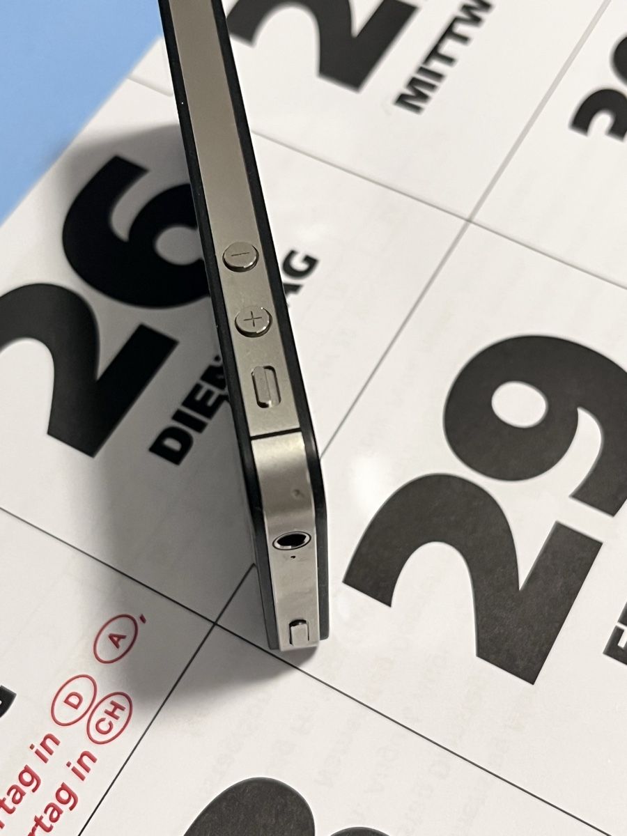 Apple Handys / Smartphones: Iphone 4s – Defekt aus Langenthal von Hyder_241 5