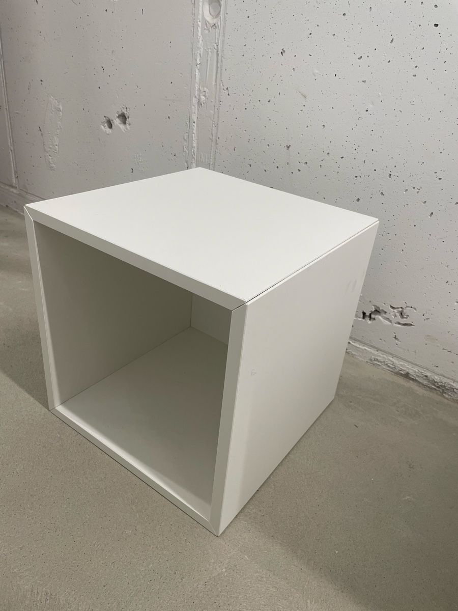 Regale: White Cube Shelf Used – Gebraucht aus Thalwil von agg_9656